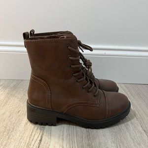 Target Universal Thread Brown Booties Size 6